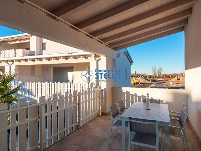 Appartamento trilocale in affitto in Via Domenico Modugno, Lido Centro Ovest, Jesolo