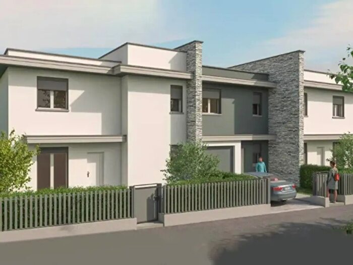 Casa quadrilocale in vendita in Strada Traversetolo, Parma