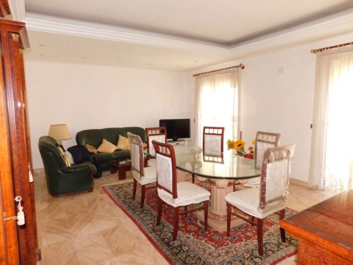 Appartamento trilocale in affitto in Via Tor de Schiavi, Tor de Schiavi, Roma