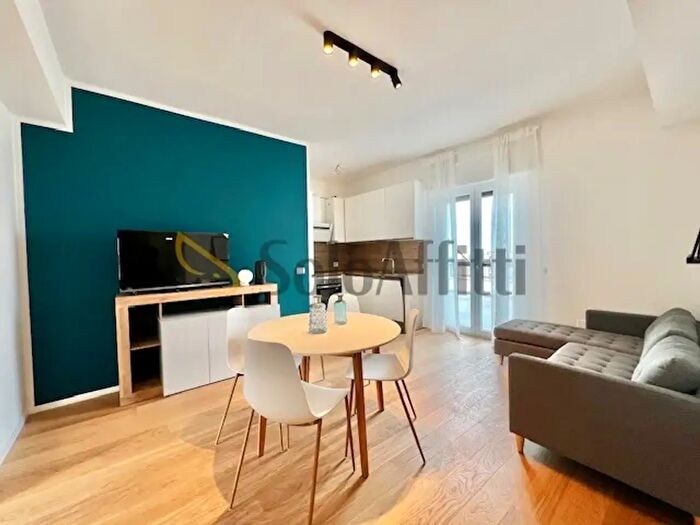 Appartamento trilocale in affitto in Via Luigi Milella, Bari