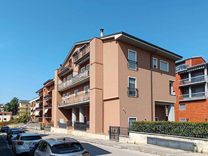 Appartamento trilocale in affitto in Via dei Piccolomini, Pile, L'Aquila