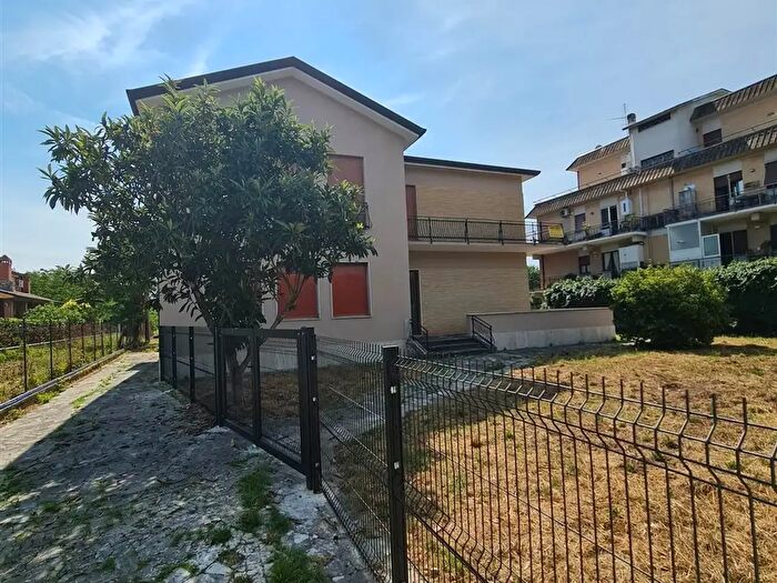 Appartamento con 5 locali in vendita in Via Ciardi, Ceprano