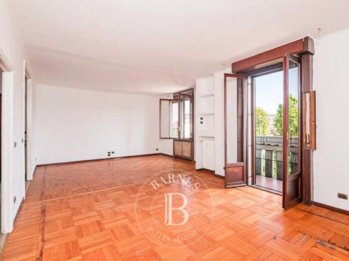 Appartamento con 6 locali in affitto in Via Gabriele Rossetti, Pagano, Milano