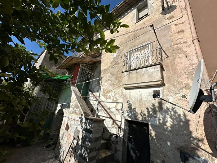 Casa con 8 locali in vendita in Via Fontanelle, Montesarchio