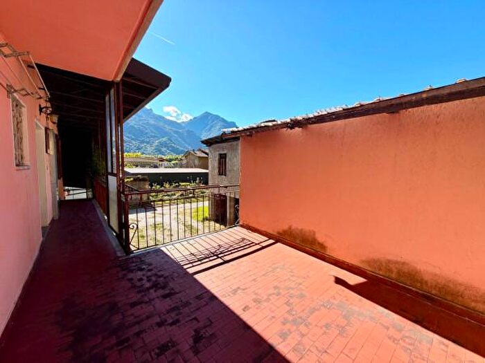 Case in Vendita e in Affitto - 2