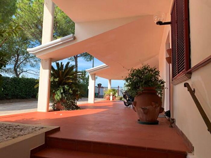 Casa quadrilocale in vendita in Via Coriano, Coriano