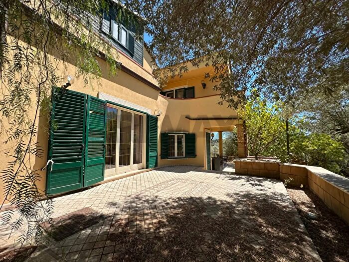Casa con 5 locali in vendita in Contrada Niscima Snc, Caltanissetta