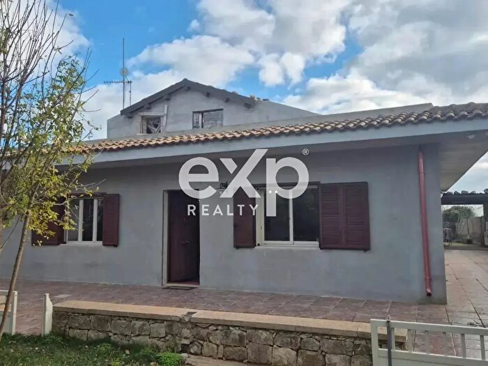 Casa con 15 locali in vendita in Modica