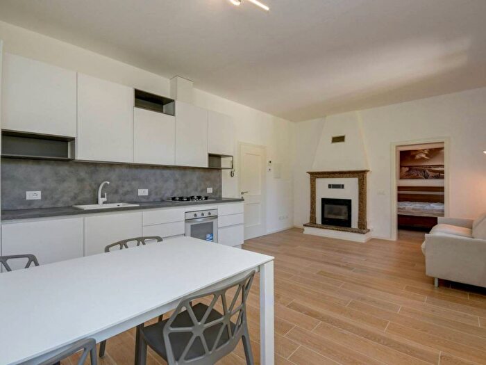 Appartamento trilocale in affitto in Via San M Maddalena, Centro, Salò