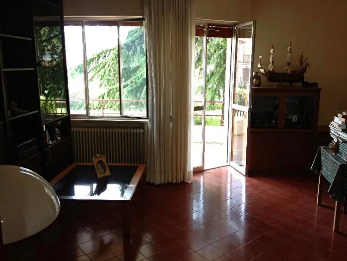 Appartamento con 5 locali in vendita in Montecatini Terme, Montecatini Terme