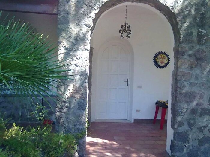 Casa con 6 locali in affitto in Via Zaro No Number, Centro, Forio