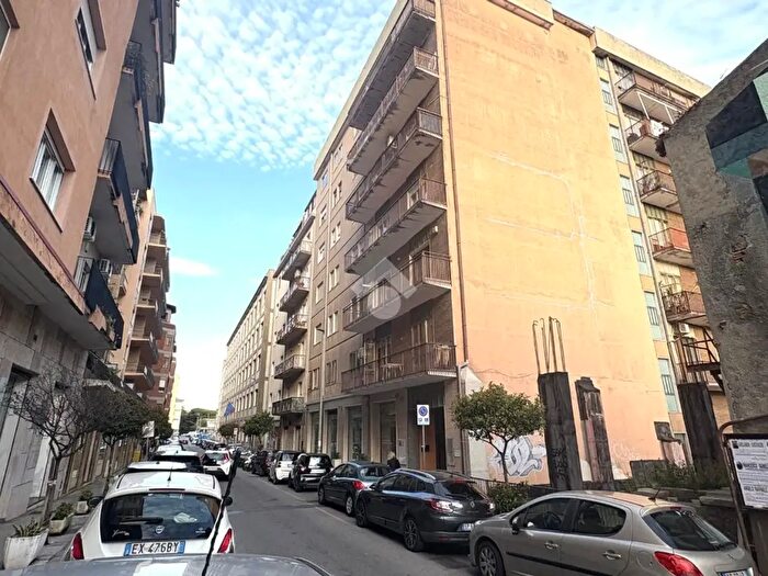 Appartamento con 5 locali in vendita in Via Edmondo Buccarelli, Catanzaro