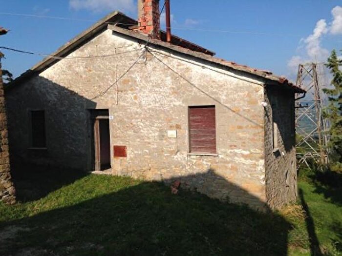 Casa quadrilocale in vendita in Sarsina