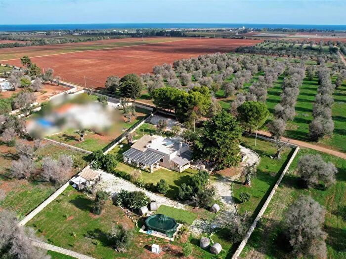 Casa quadrilocale in vendita in Contrada Serranova, Carovigno