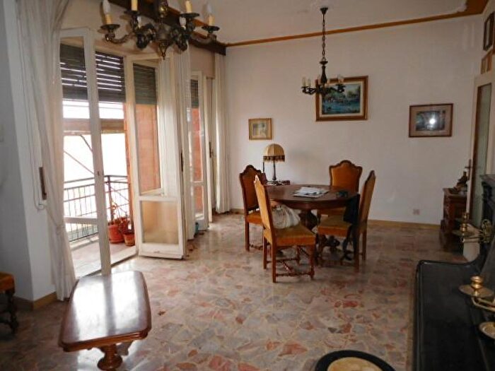 Appartamento con 5 locali in vendita in Pisa