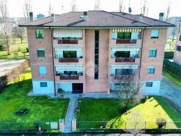 Appartamento trilocale in vendita in Via Grazia Deledda, Sorbolo Mezzani
