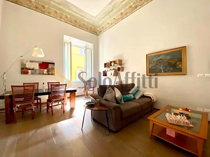 Appartamento quadrilocale in affitto in Via delle Terme, Siena