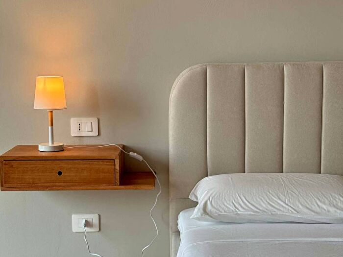 Appartamento quadrilocale in affitto in Piazza della Repubblica, Aurora, Torino