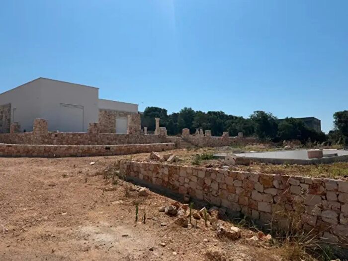 Casa con 6 locali in vendita in Via Carlo Poerio, Castrignano Del Capo