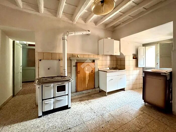 Appartamento quadrilocale in vendita in Via Corsica, Caprarola