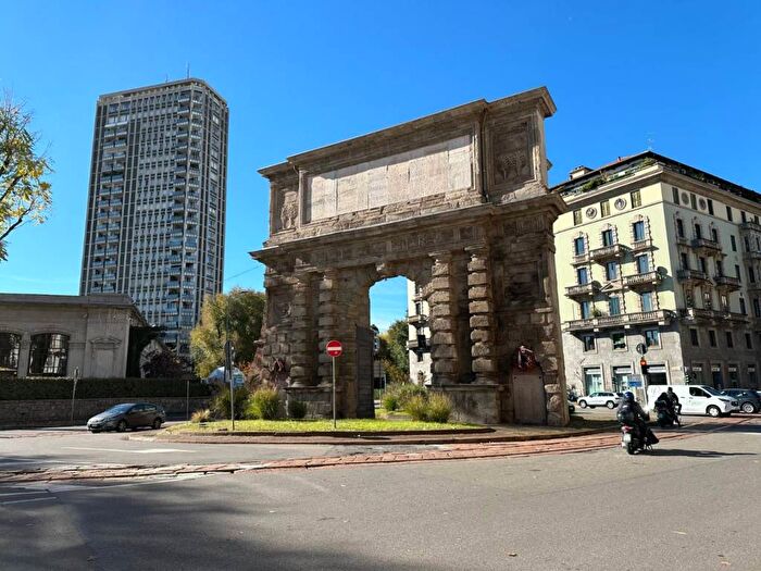 Appartamento bilocale in affitto in Corso di Porta Romana, Quadronno Crocetta, Milano