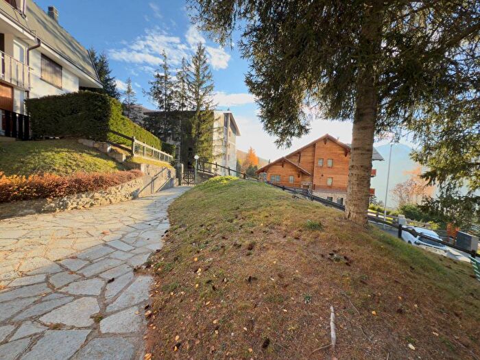 Appartamento bilocale in affitto in Via Colle Bourget, Sauze dOulx