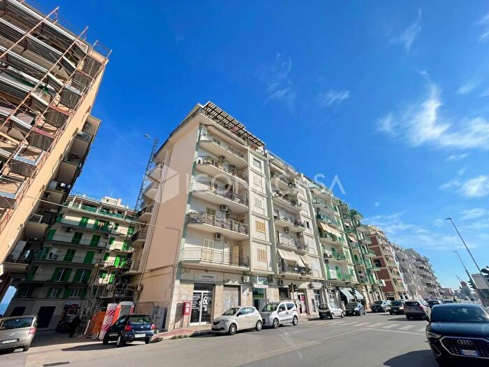 Appartamento quadrilocale in vendita in Via F Peruzzi, Molfetta