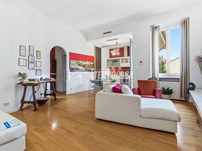 Appartamento bilocale in vendita in Via Spartaco, Milano