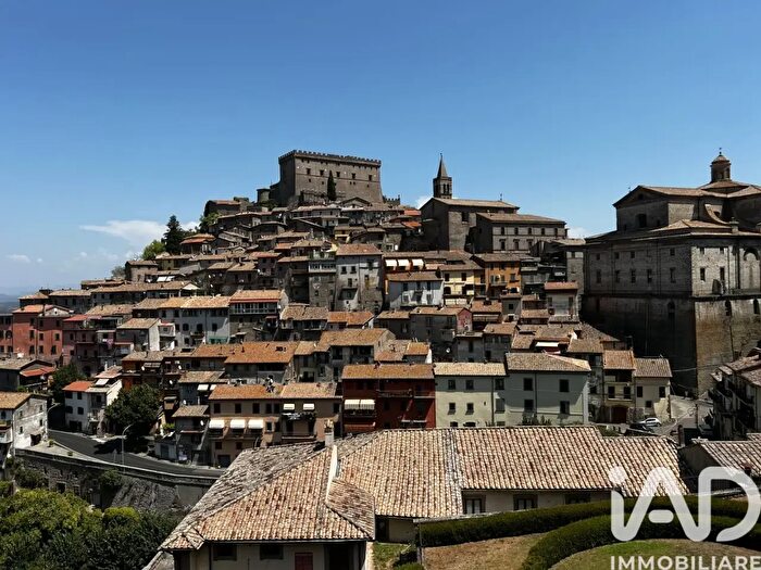 Appartamento con 7 locali in vendita in Via del Caperchio, Soriano Nel Cimino