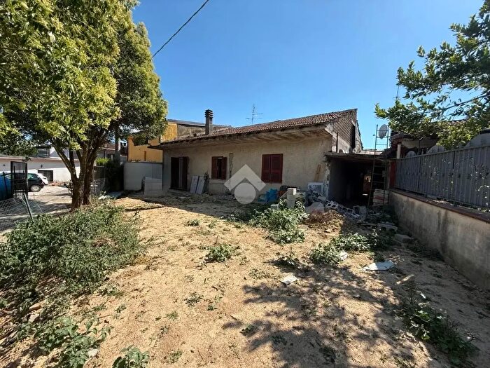Appartamento con 5 locali in vendita in Via Collacciano, Anagni