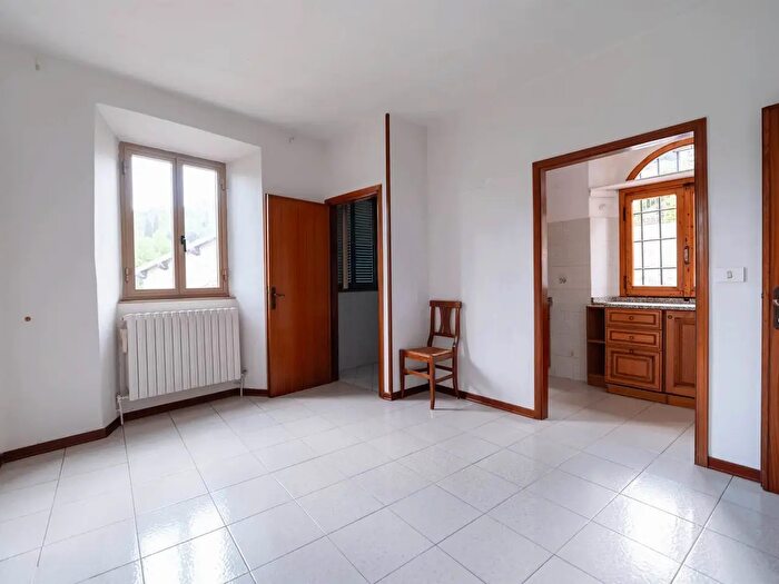 Appartamento con 5 locali in vendita in Via delle Selve, Lastra A Signa