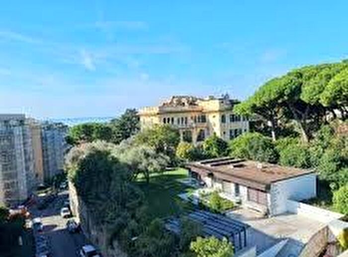 Appartamento con 6 locali in vendita in Via Campanella, Genova