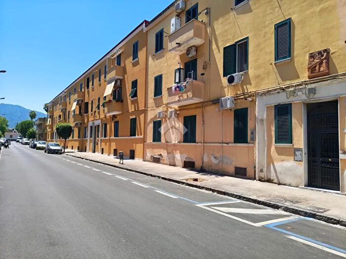 Appartamento bilocale in vendita in Via Antonio Locatelli, Pomigliano D'Arco