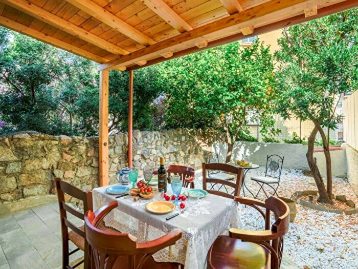 Appartamento trilocale in affitto in Via Piccola, Centro Storico, Olbia