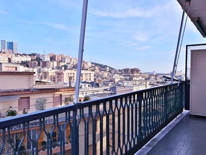 Appartamento con 6 locali in vendita in Via Ravaschio, Genova