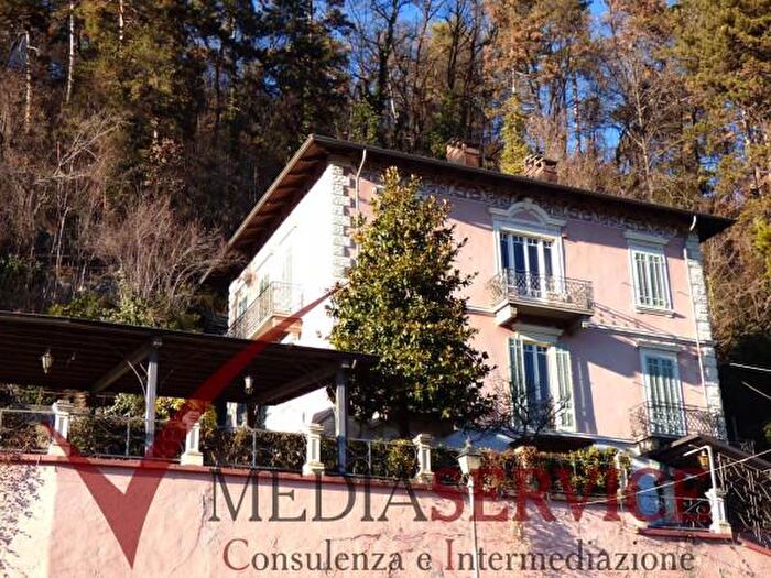 Casa con 6 locali in vendita in Borgo San Dalmazzo Via Rivetta, Borgo San Dalmazzo