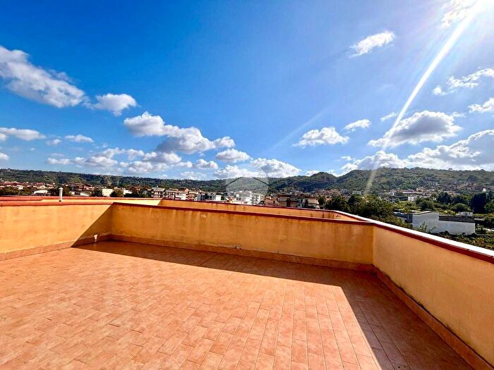 Appartamento quadrilocale in vendita in Via a De Vivo, Quarto