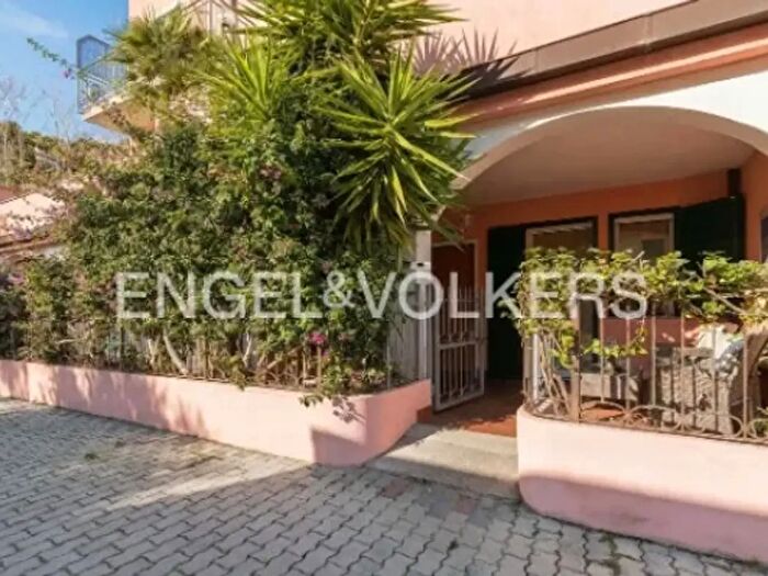 Appartamento trilocale in vendita in Via Loreto, Alassio