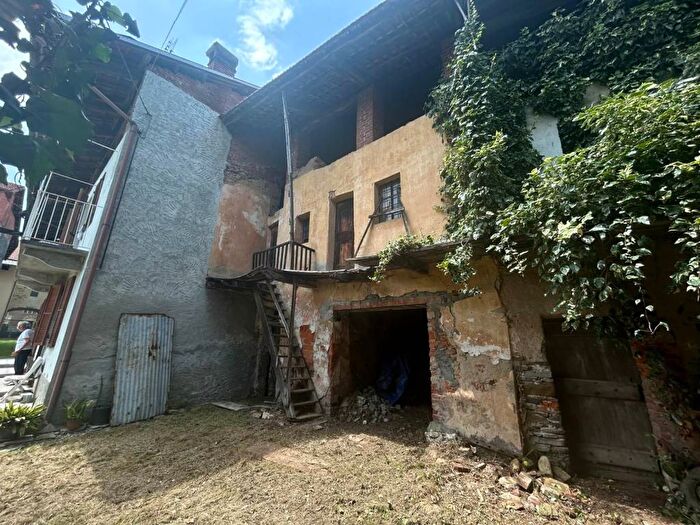 Case in Vendita e in Affitto - 3