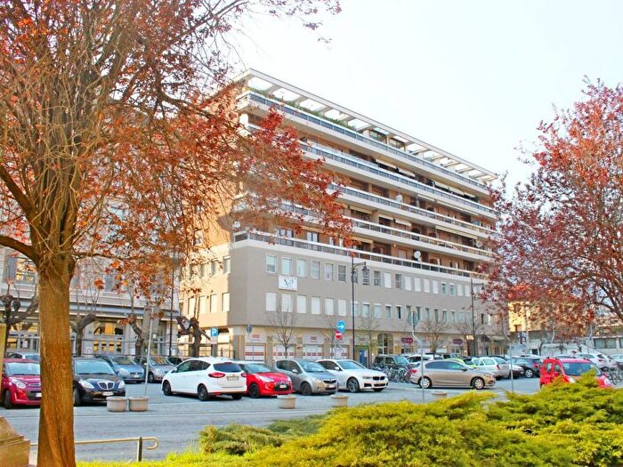 Appartamento trilocale in affitto in Piazza Giacomo Matteotti, Centro, Domodossola