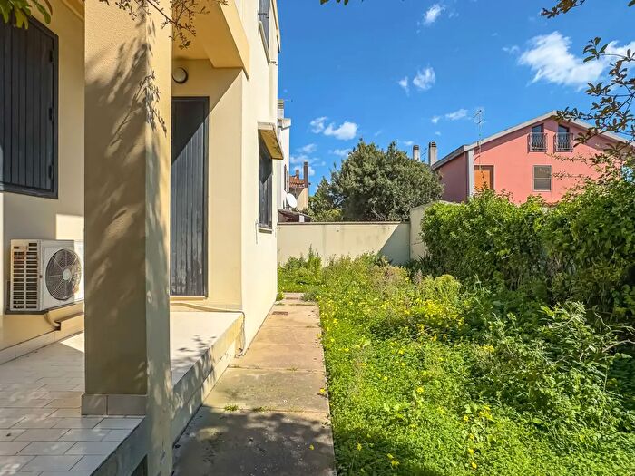 Casa con 6 locali in vendita in Via Pais, Selargius