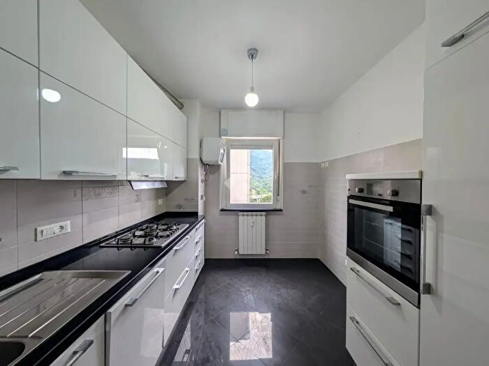 Appartamento con 5 locali in vendita in Via Tommaso Albinoni, Genova