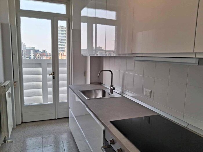 Appartamento trilocale in affitto in Corso Sempione, Sempione, Milano