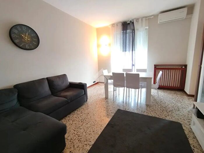 Appartamento trilocale in vendita in Via Dante, Desio