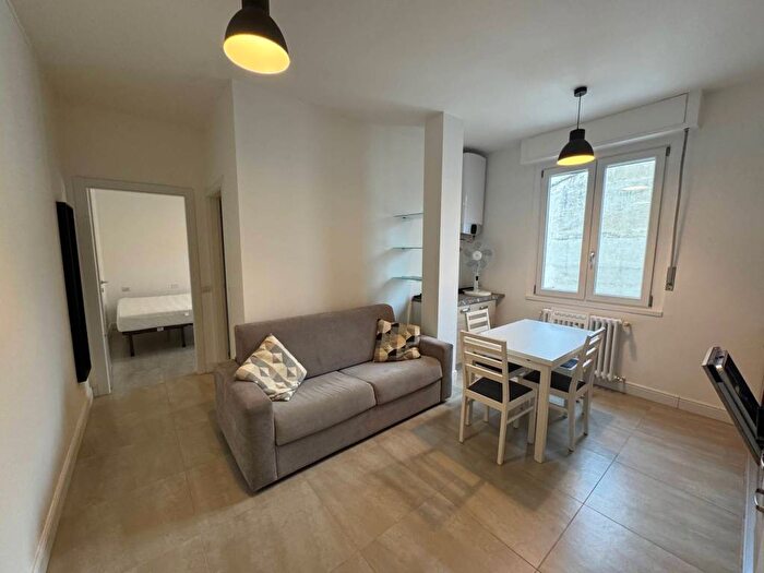 Appartamento bilocale in affitto in Via Eugenio Camerini, Casoretto, Milano