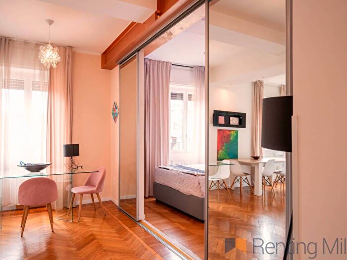 Appartamento quadrilocale in affitto in Via Felice Casati, Buenos Aires, Milano