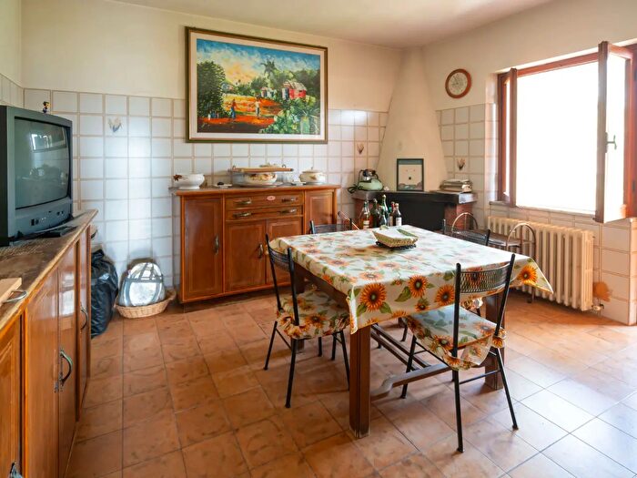 Casa con 10 locali in vendita in Via Pozzo San Paolo, Monte San Giovanni Campano