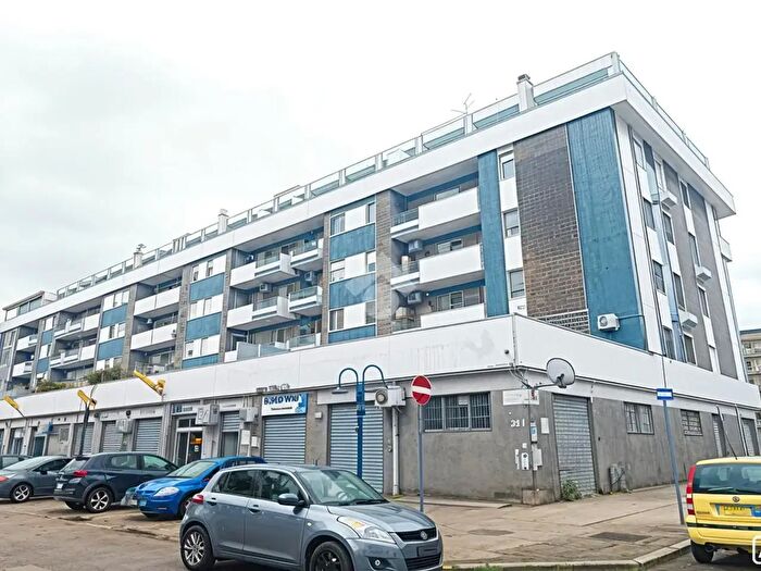 Case in Vendita e in Affitto - 3