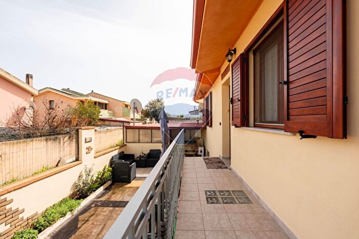 Casa con 5 locali in vendita in Capoterra