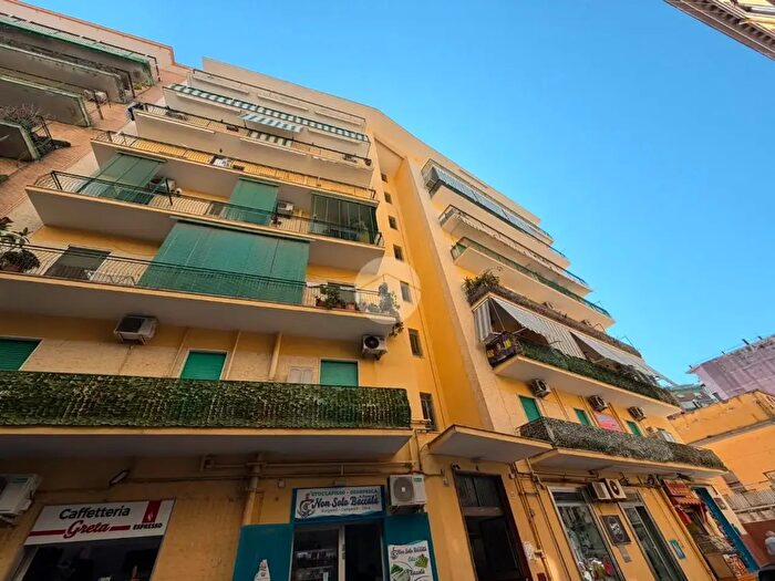 Appartamento monolocale in vendita in Via Marco Aurelio Severino, Napoli